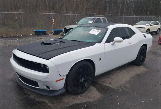 Dodge Challenger cena 61900 przebieg: 99652, rok produkcji 2016 z Wąchock małe 121